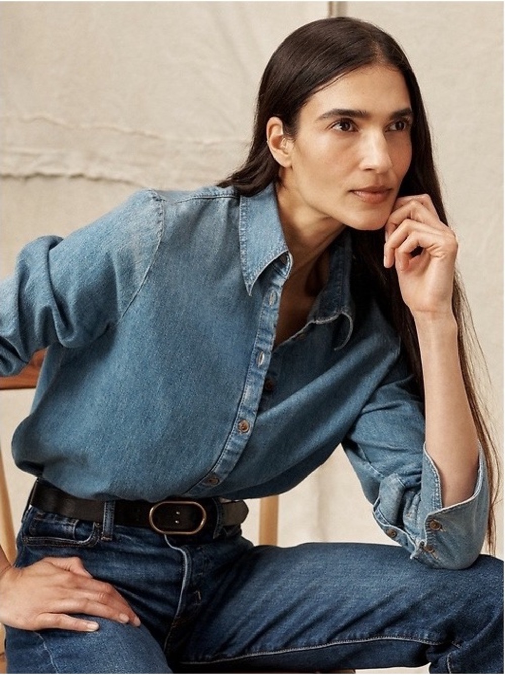 Banana‎ Republic Reigh Denim Button Down Shirt in Medium Wash Blue